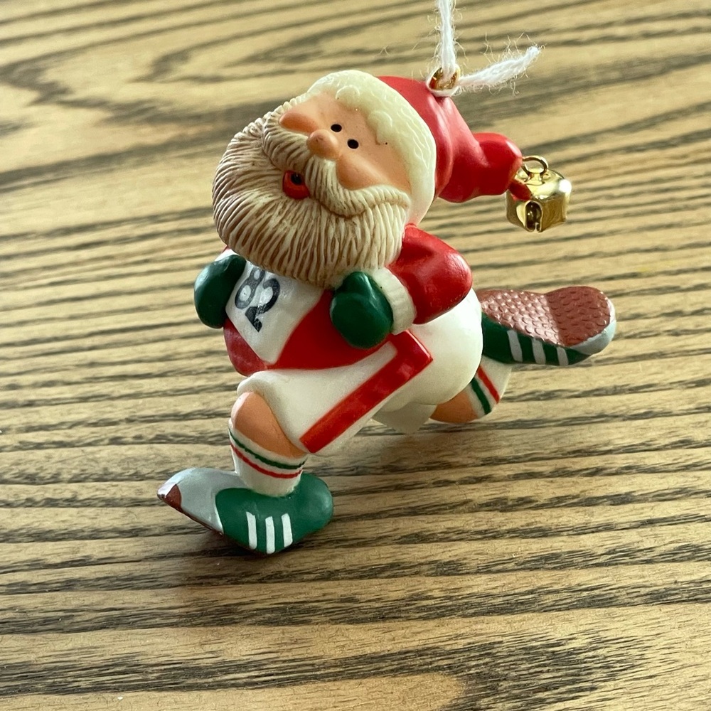 Vintage Hallmark Santa Jogging‎ 1982 Christmas Ornament